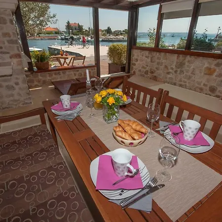 Ivanov דירה Poljana (Ugljan)