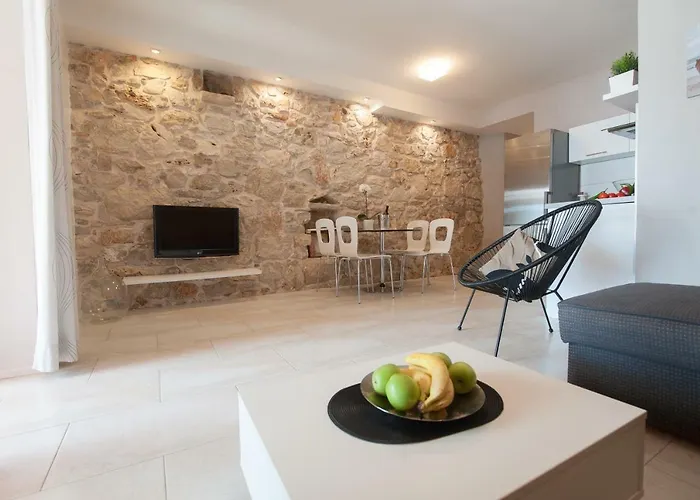 Ivanov * Poljana (Ugljan)